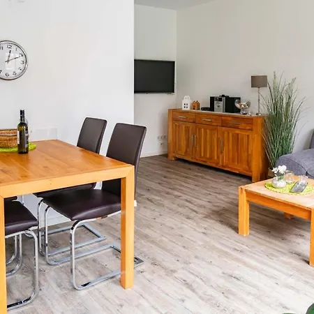 Lena Mit Fahrstuhl Und Baecker Im Haus, Direkt An Der Flaniermeile Apartamento