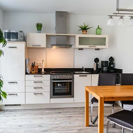 Lena Apartment Sellin (Rugen)